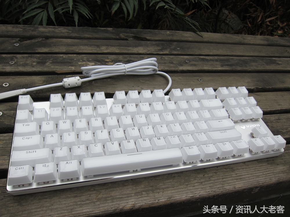 雷柏机械键盘v500冰晶版,雷柏v500s冰晶版怎么样