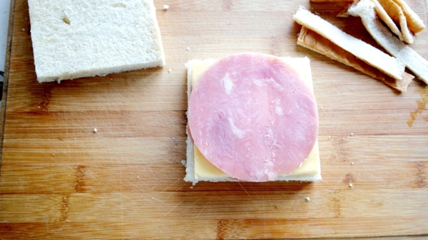 港式早餐番茄牛肉通粉西多士滑蛋,空气炸锅西多士早餐做法