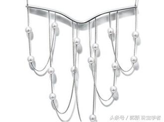 akoya珍珠上有小坑正常吗,珍珠中的小灯泡