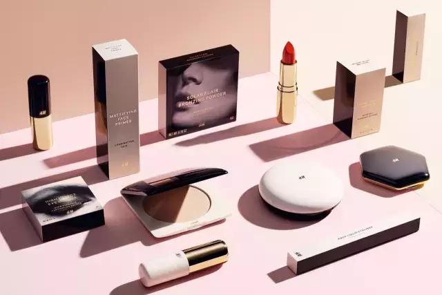 卖衣服每次都要跑去进货吗,卖衣服的都会打扮吗