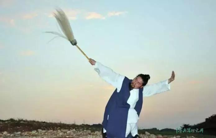 拂尘如何制敌,拂尘是拿来干什么