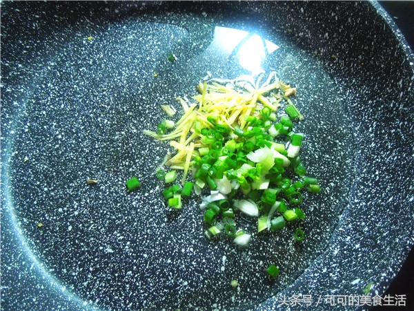 油爆清水河虾,壳肉分离的油爆虾