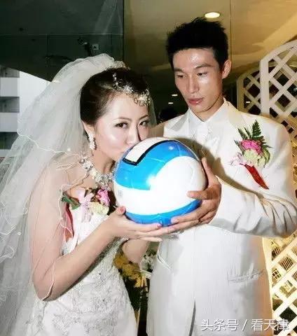 天津泰达权健太太团大pk！球员太太原来那么美！