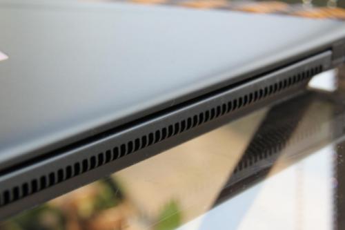 三星玄龙骑士和华硕小金刚怎么选,三星显示器玄龙骑士4k144hz