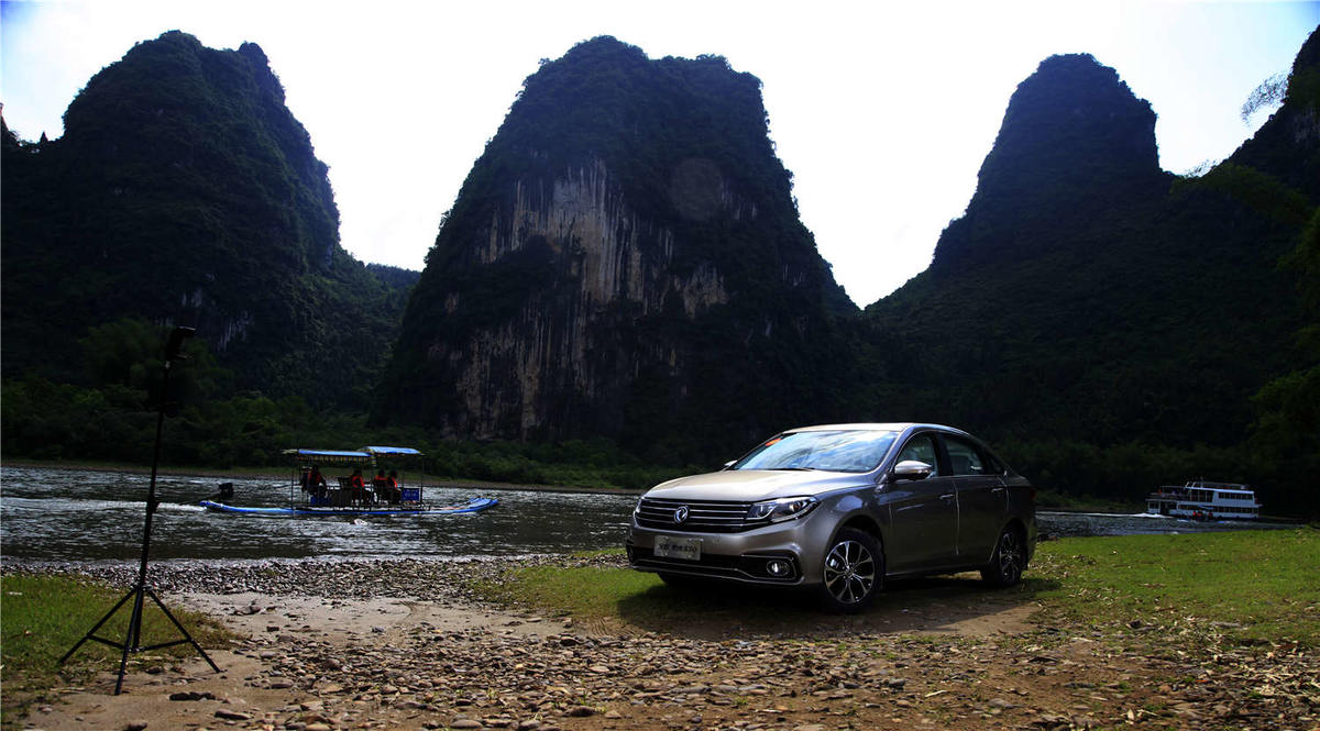 新颜新一代,东风风行景逸s50亮右后abs灯