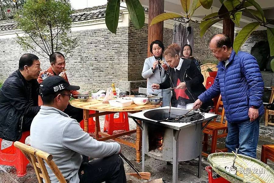 缇よ搐闆嗚仛,缇よ搐浜戦泦鍏辩瓚澶ф垚