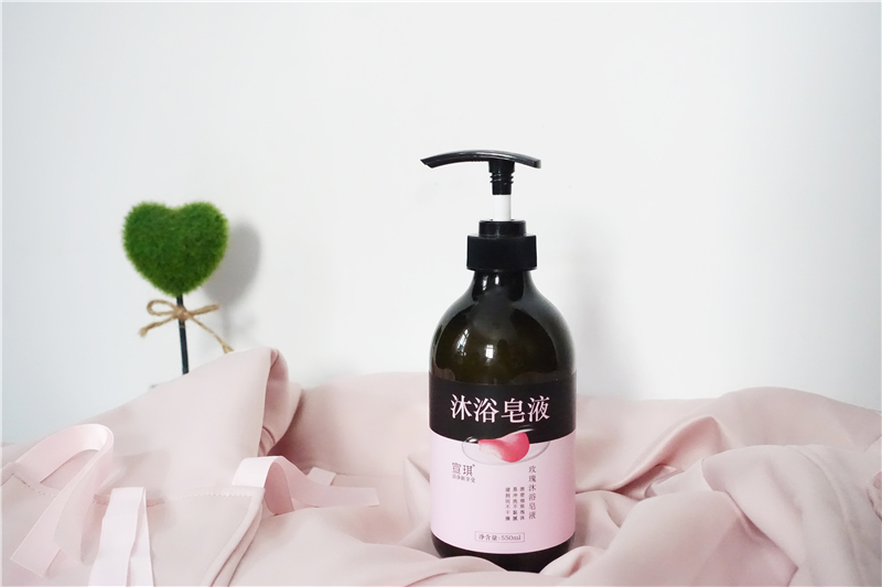 我爱洗澡比芯宣琪沐浴皂液