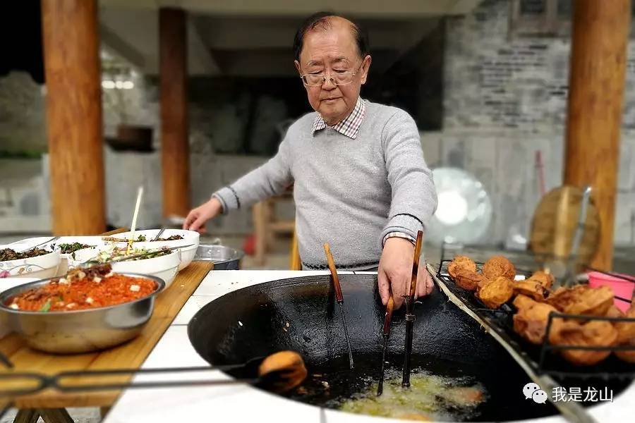 缇よ搐闆嗚仛,缇よ搐浜戦泦鍏辩瓚澶ф垚