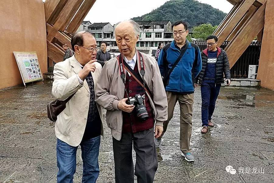 缇よ搐闆嗚仛,缇よ搐浜戦泦鍏辩瓚澶ф垚