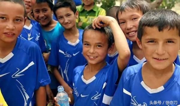 新疆足球新纪元,新疆是中国足球的希望