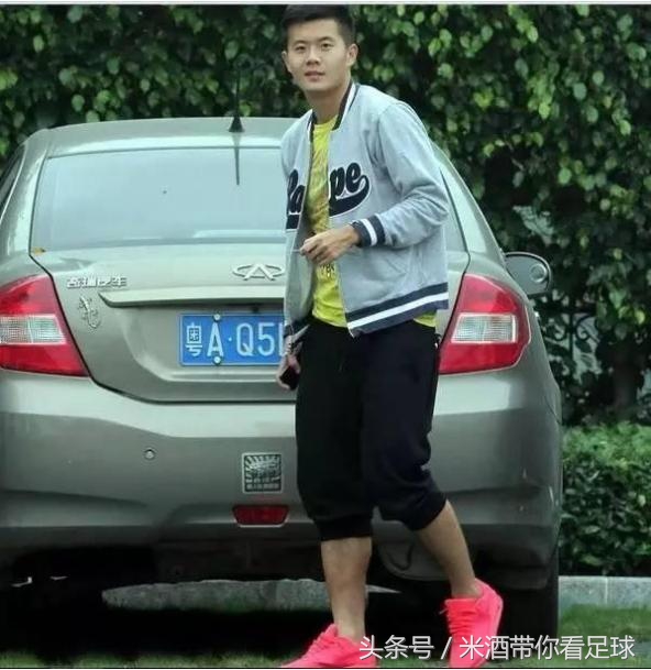 国足豪车座驾大全,国足球员豪车豪宅