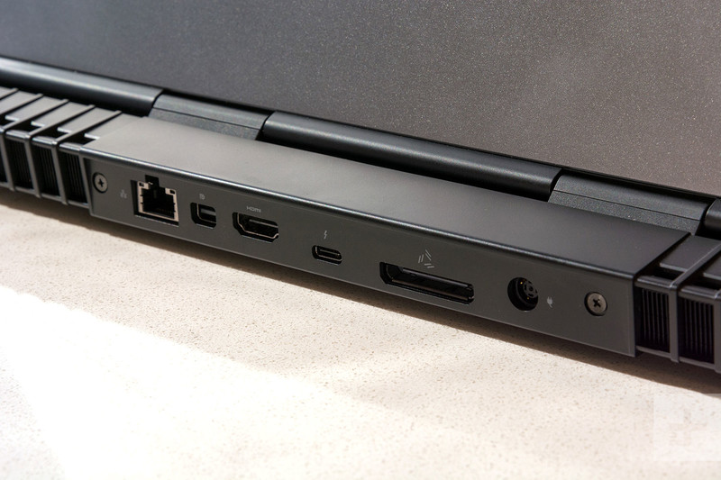 外星人15r3对比17r4有什么区别,17款外星人15r3值得买吗