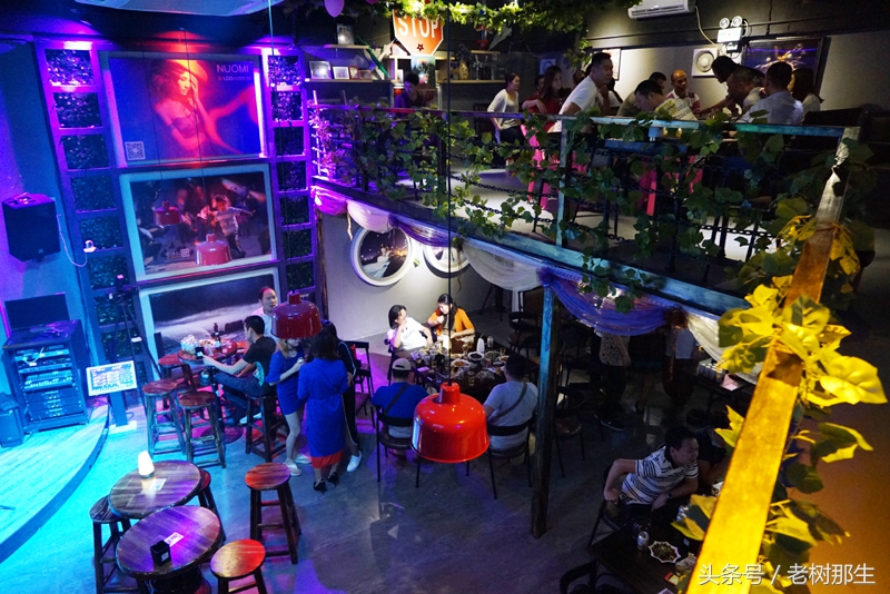 牛了，南宁这样酒吧开张，竟然有10多位音乐大伽前往捧场