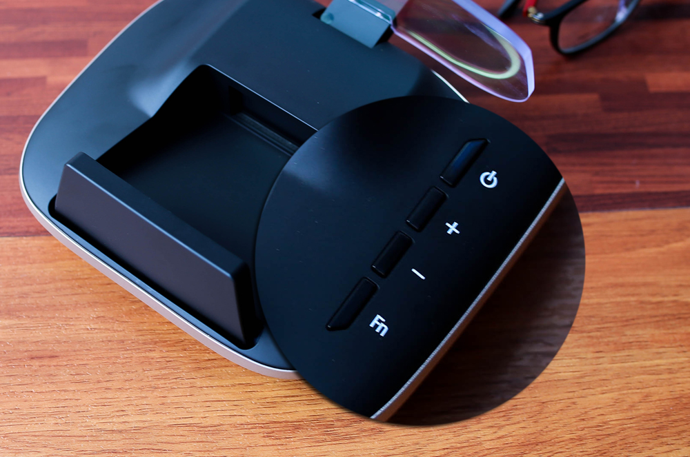 汽车安装飞机显示器:号称开车“不低头”,有多少人用过?