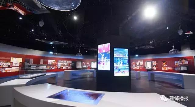 漫步南京钟山风景区,南京奥林匹克博物馆夜景