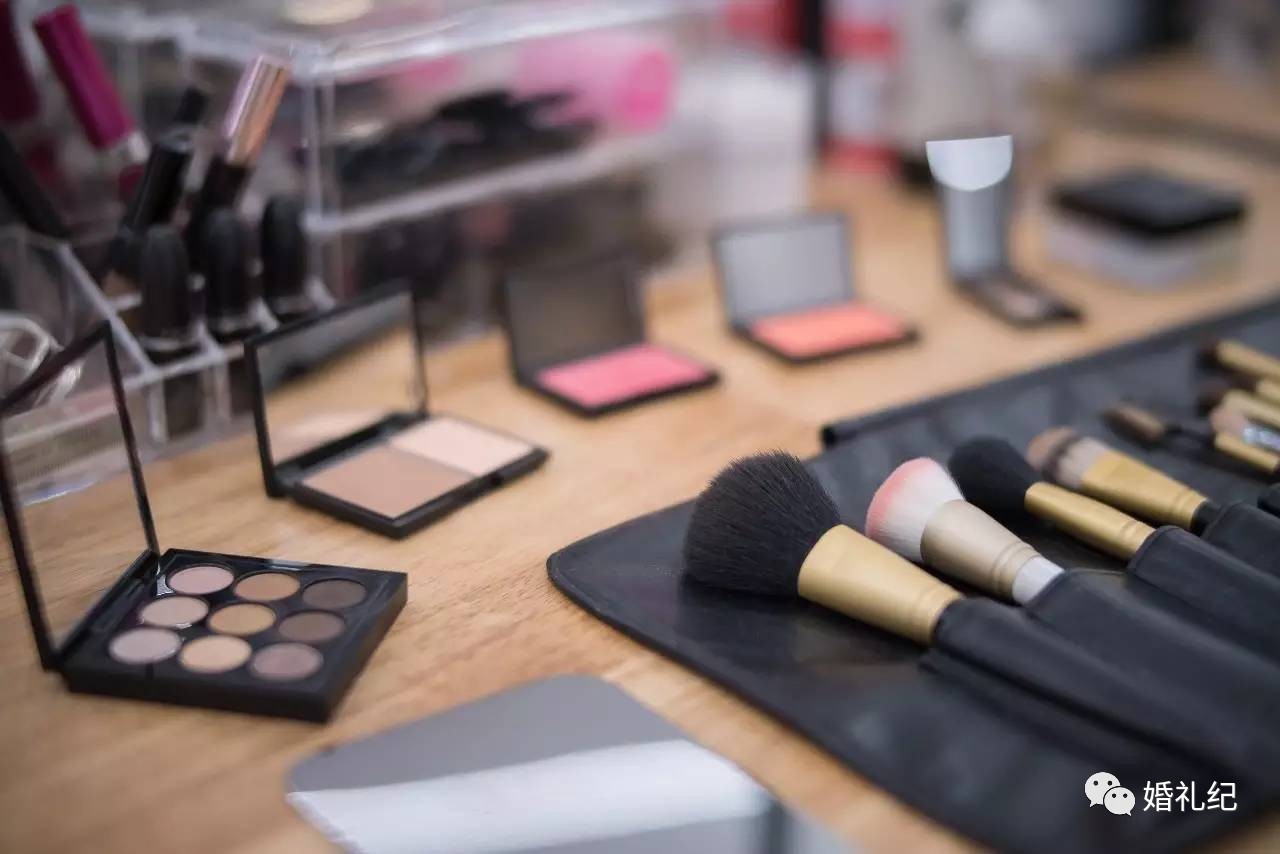 我们整理了全国各地拍登记照的店，发现这11家能让你颜值翻倍