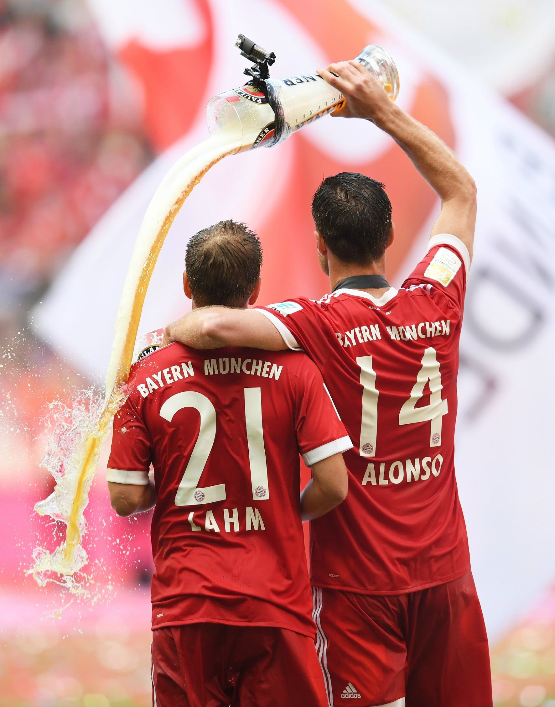 拜仁输掉后球迷心情,拜仁慕尼黑时刻阿隆索