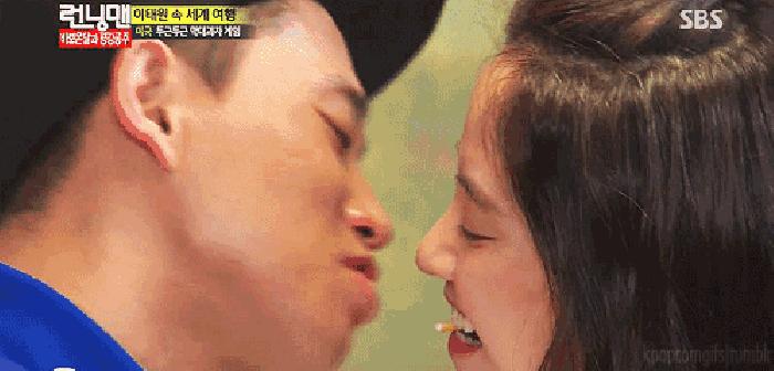 堵门游戏准备几个比较合适,新郎迎娶新娘堵门游戏