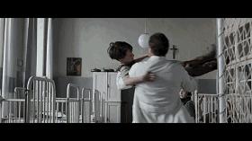 不要看太煽情的电影,不要轻易看的纪录片