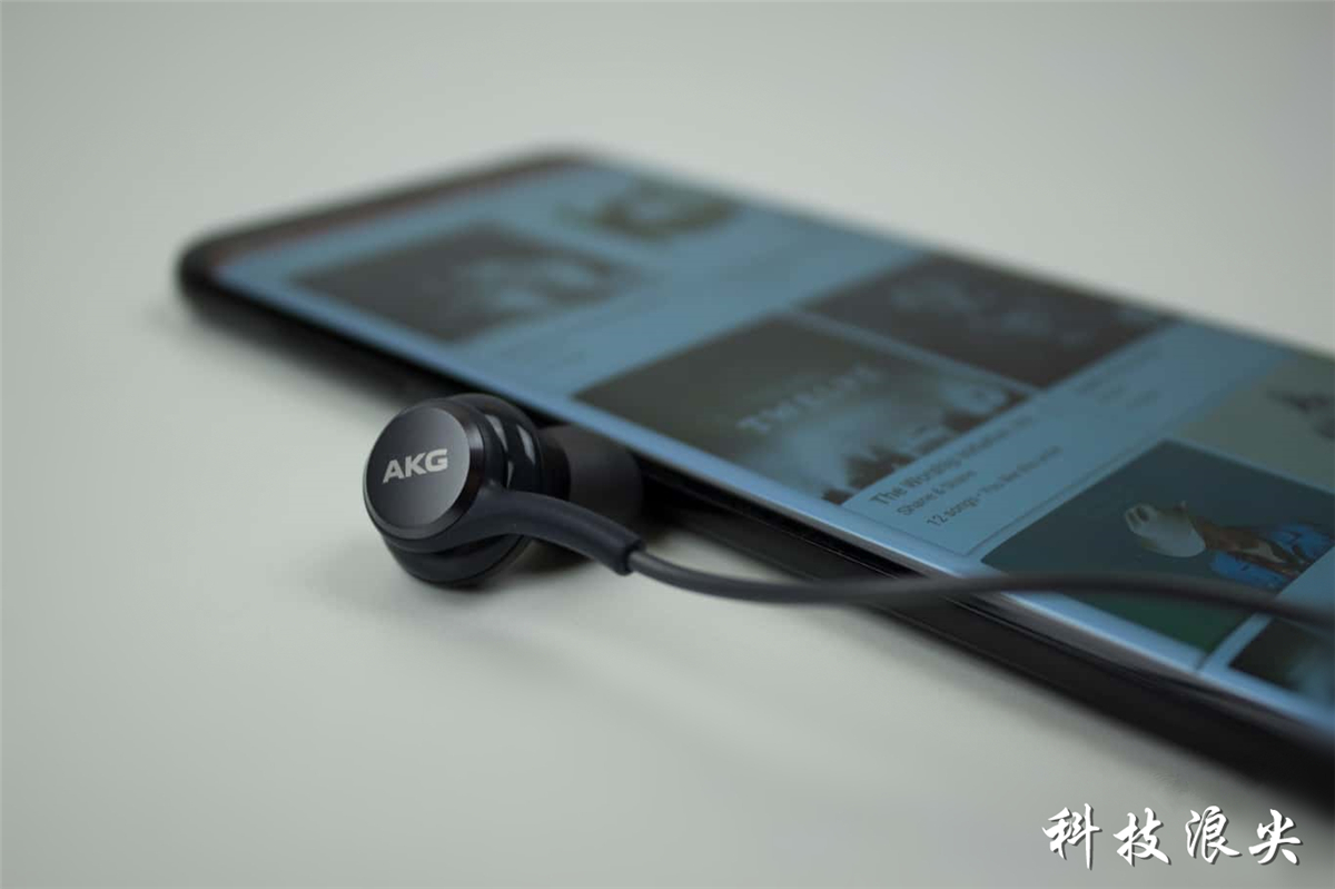 三星s8详细评测视频,三星s8和s8+哪个更值得入手