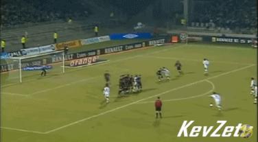 史上不可思议的任意球,史上最诡异的任意球