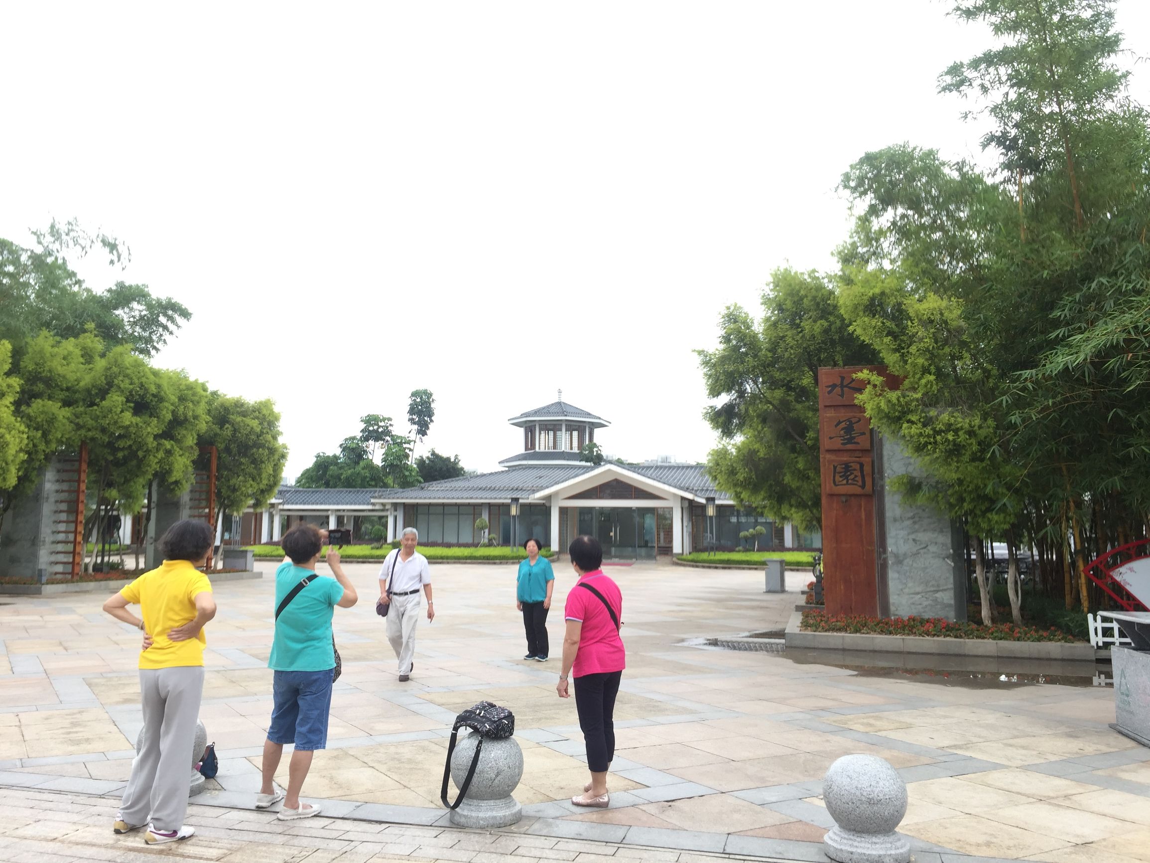 广州国际生物岛螺旋三路10号,广州生物岛适合旅游吗