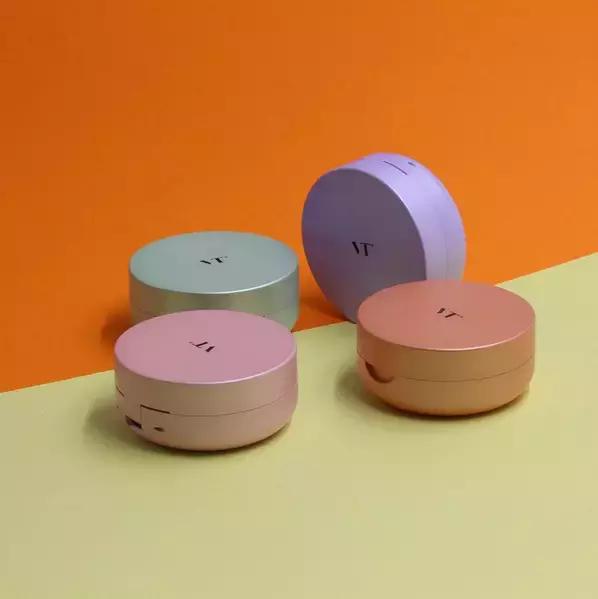 前方萌物来袭！今年最in的“口红包”用它搭配刚刚好