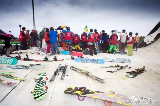 欢乐颂小包总裤子,欢乐颂小包总穿裙子