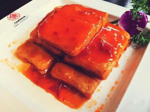 宁波南塘老街介绍,穿越百年的街市