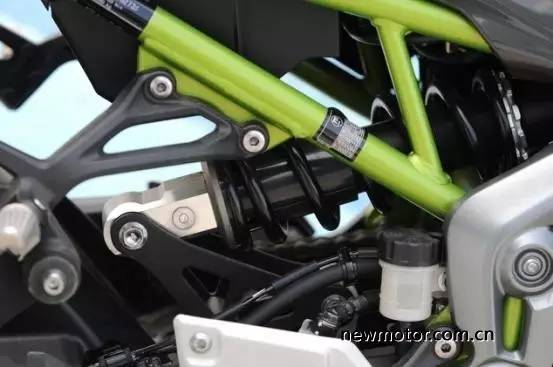 川崎z1000abs对比z1000r,2017款川崎z900有没有abs