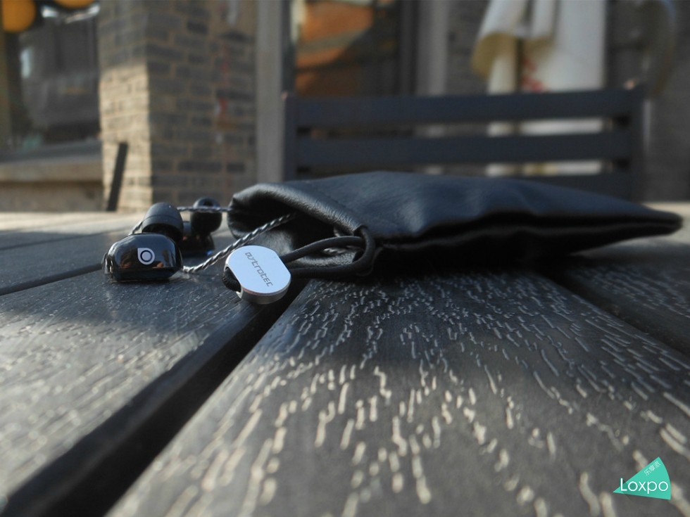 颜值出纵、音质并重-----阿思翠GX40