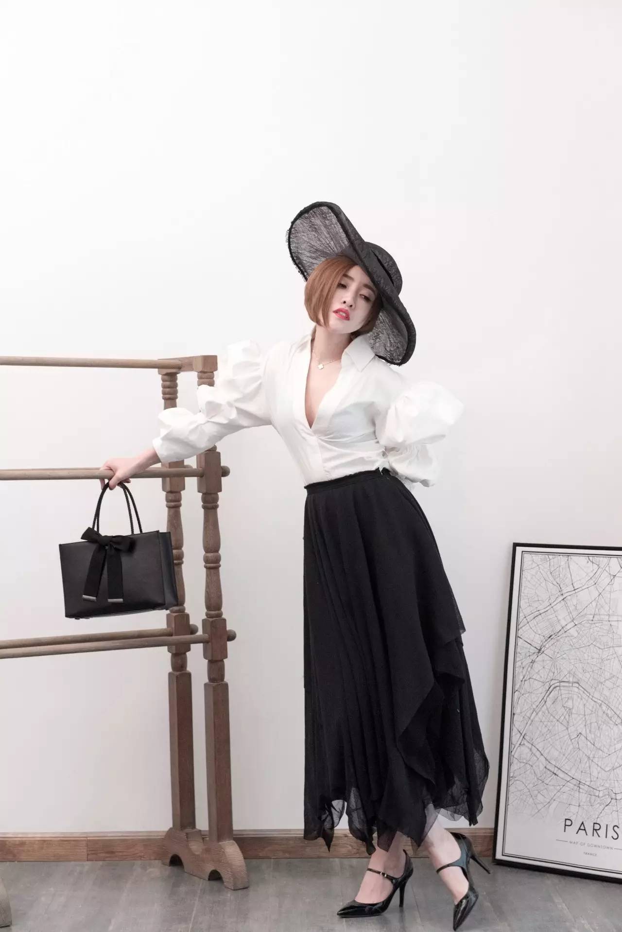 适合入手的入门级奢侈手袋,去繁从简的极简魅力