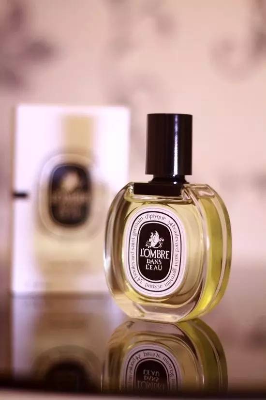 樊姐送关关的香水,樊姐送给关关什么香水