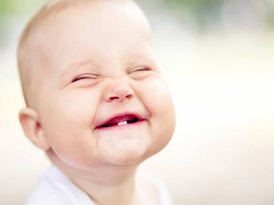 宝宝患上鹅口疮是怎么回事？妈妈正确的做法