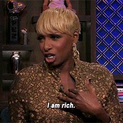 4000块的塑料拖鞋，1万7的民工编织袋包包，觉得丑还买不起