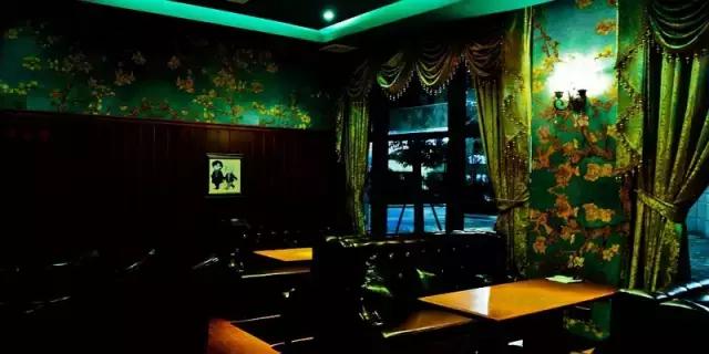 苏州适合一个人去的酒吧,苏州没有夜生活有酒吧吗