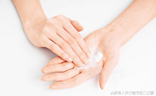 超实用！这9招让你轻松解决新鞋磨脚！