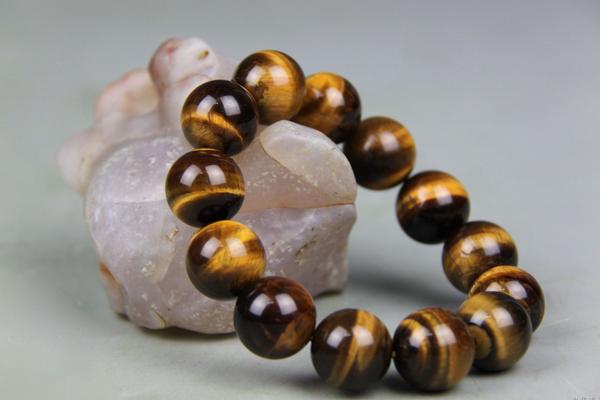 猫眼宝石怎么挑选,如何选择到有重量感的猫眼石