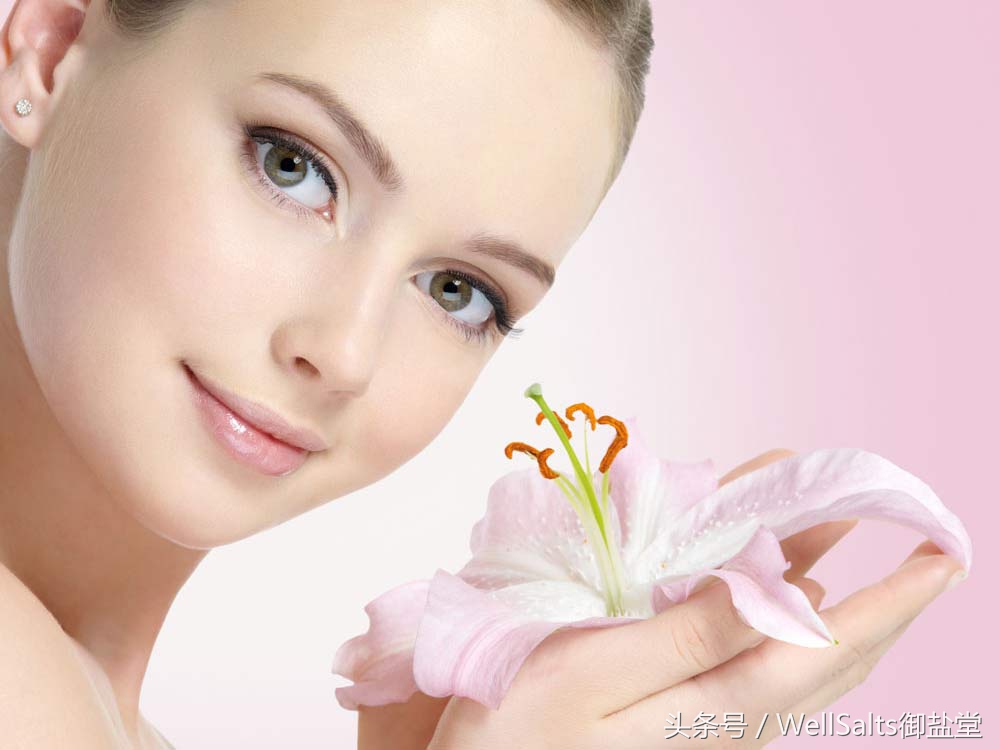 脸上毛孔堵塞长小颗粒如何疏通,毛孔堵塞用什么药物可以疏通