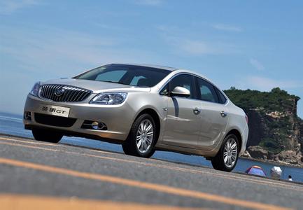 13万左右的别克英朗,13款的别克英朗200块钱能跑几公里