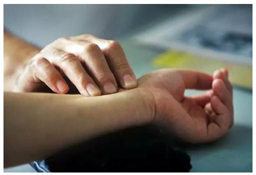 阴虚症状不可忽视的原因有哪些呢,阴虚什么问题