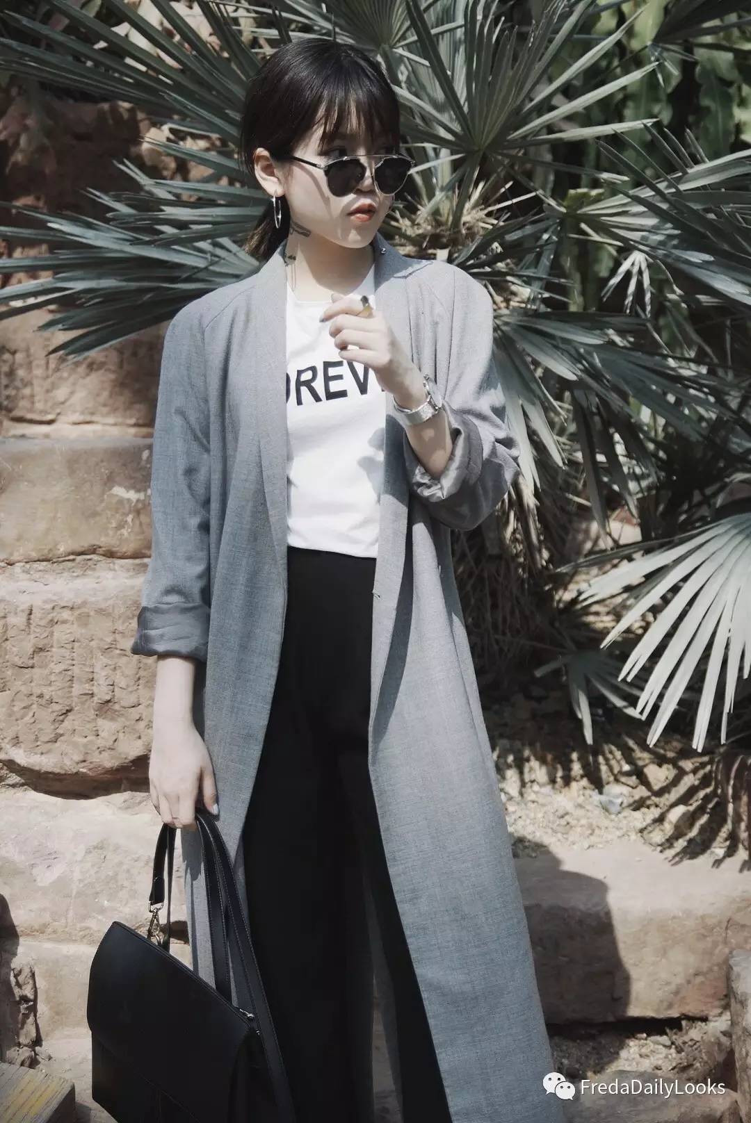 freda穿搭初秋最爱的五套搭配,不同的白tee如何搭配可以更出彩