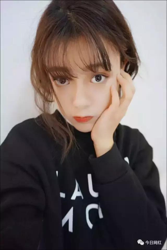 主播|甜蜜蜜的邻家妹妹,棕色碎发大眼睛,笑容酥酥惹人爱