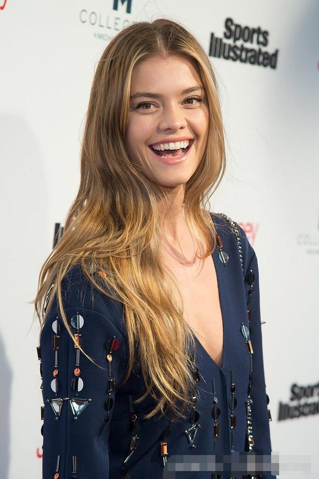 翻开莱昂纳多的集邮册，不仅有顶级超模，还有Rihanna