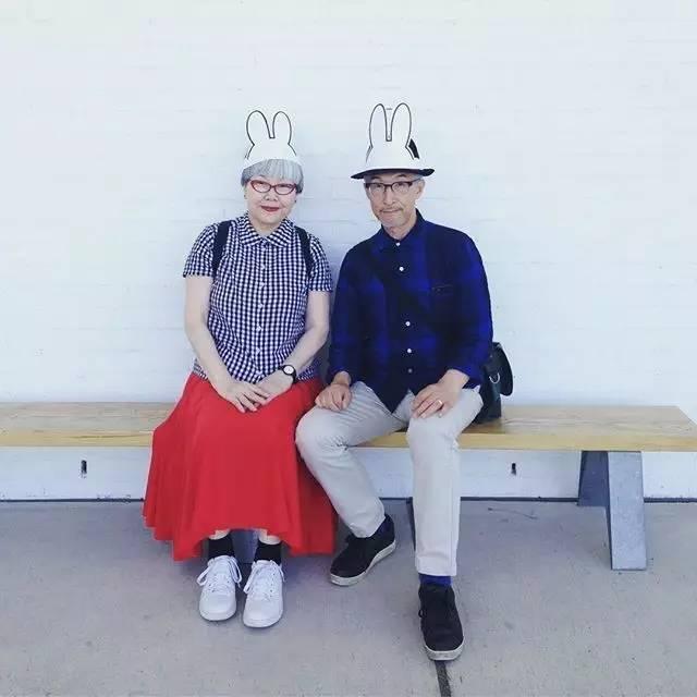 cp情侣装出街,ins超火情侣装红色