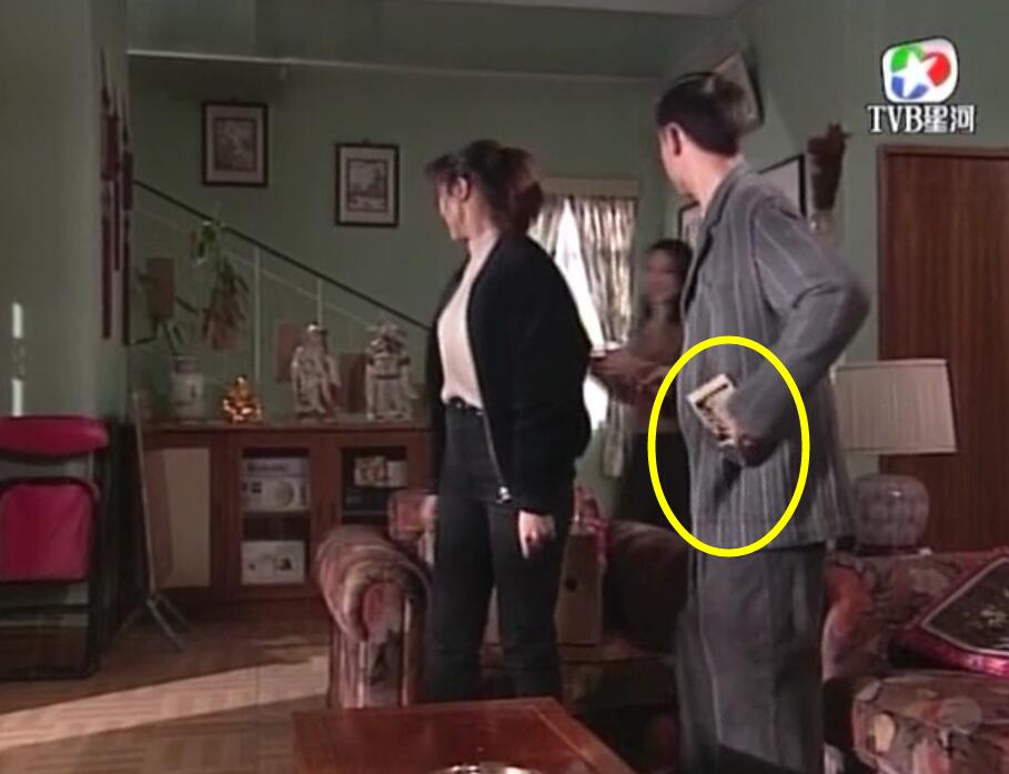 刑事侦缉档案红衣女郎杀人案,刑事侦缉档案红衣女郎男扮女装