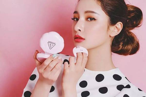 3ce新品纯欲柿红试色,3ce经典热卖三件套