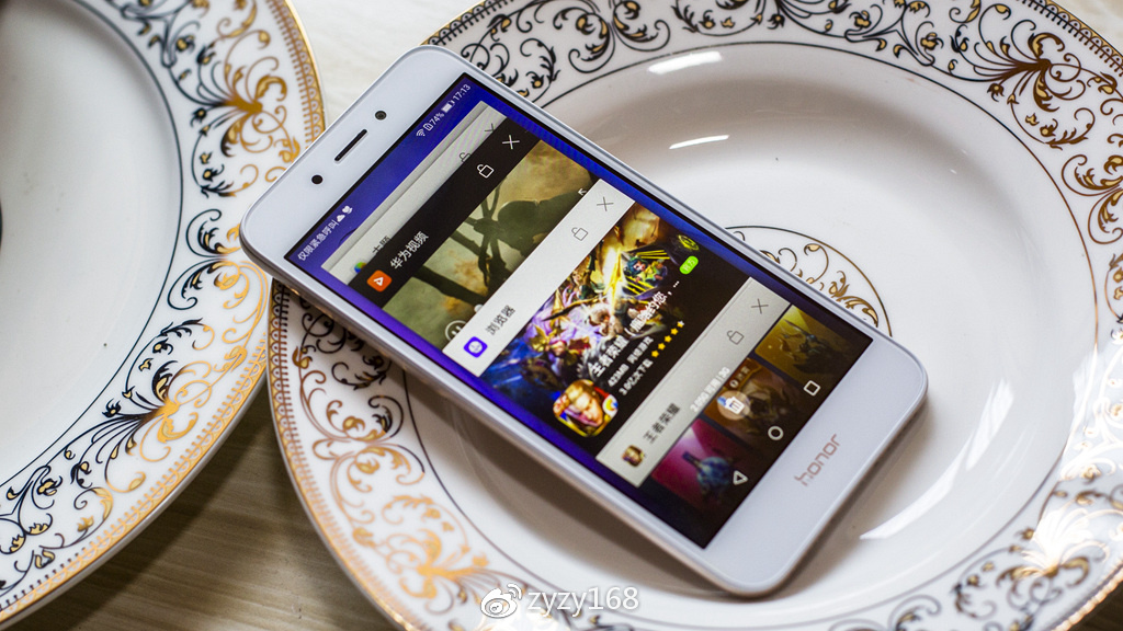 荣耀畅玩716g多少钱,1099元荣耀畅玩30plus