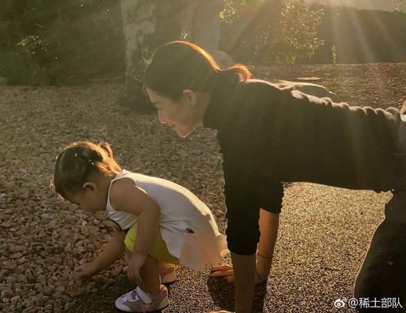 章子怡女儿颜值逆袭,章子怡女儿有多聪明