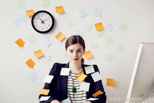 颈椎病引起背痛，电脑一族要调好“位置”